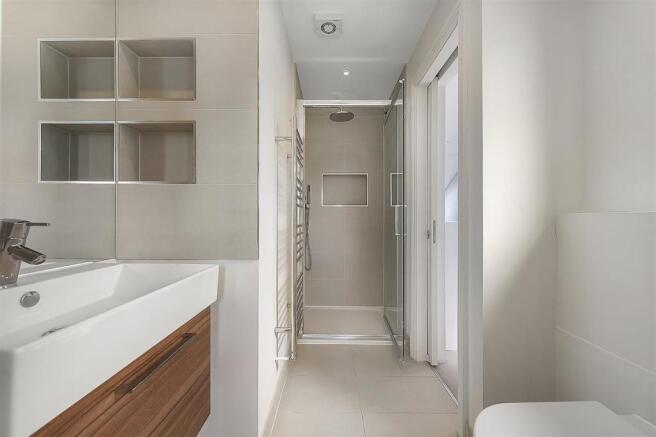 En Suite Bathroom