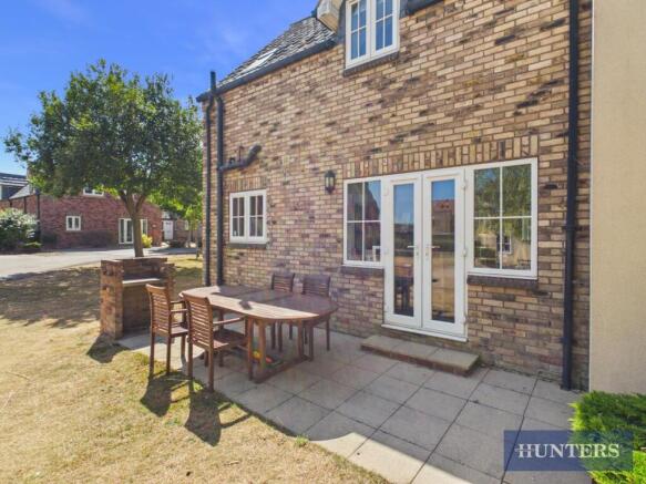 2 bed House for sale Image 4