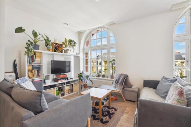 13-436f288f-a1dd-4a3a-8f44-feb330fc37e2GCHMF - 11 