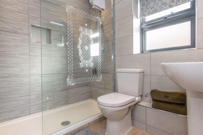 Master En-Suite
