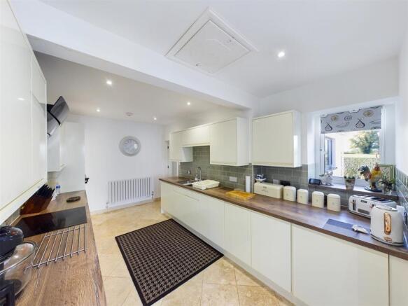 Kitchen.jpg