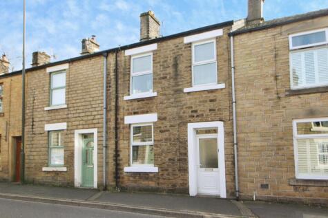 Sheffield Road, Glossop, Derbyshire, SK13