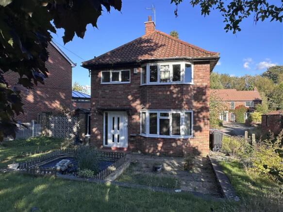 3 bed Detached for sale Image 10
