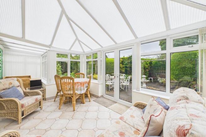 2 bed Detached Bungalow for sale Image 5