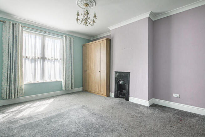 4 bed Terraced for sale Image 11