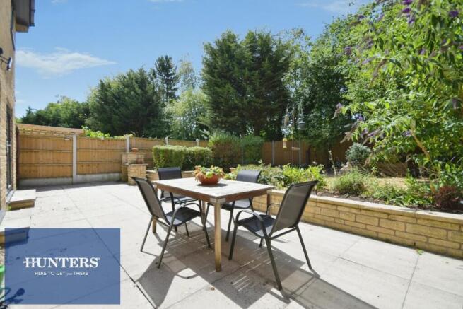 REAR GARDEN 01.jpg