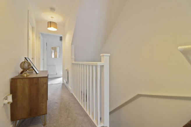 3 bed Terraced for sale Image 8