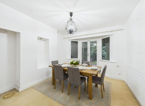 Dining Area (Virtually Furnished)