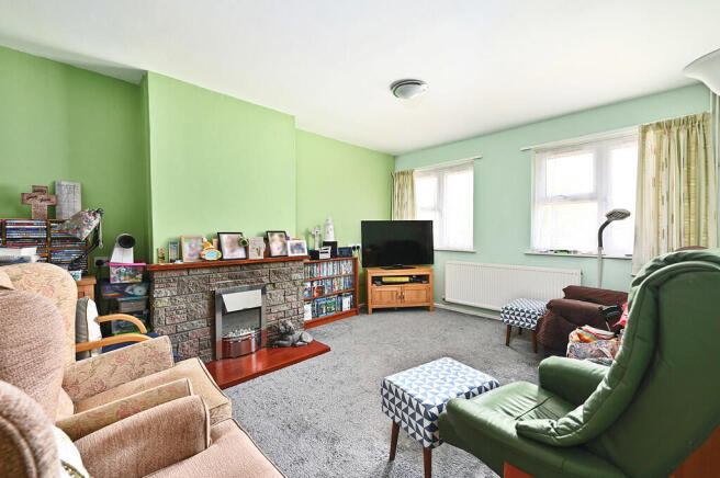 27 West Heath Rd ...