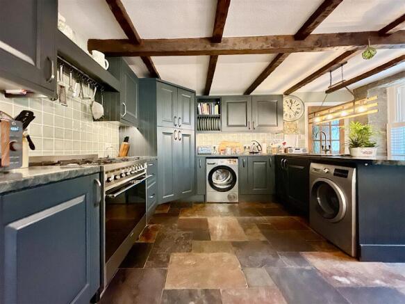 Kitchen Space.JPG