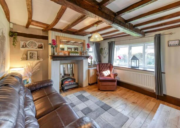 Elms Cottage-dining.jpg