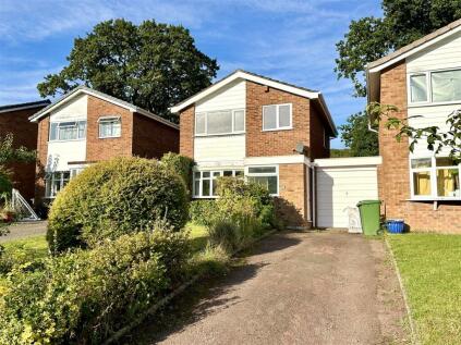 Foredrift Close, Southcrest, Redditch