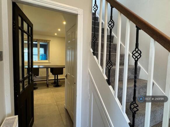 3 bed Semi-Detached to rent Image 12