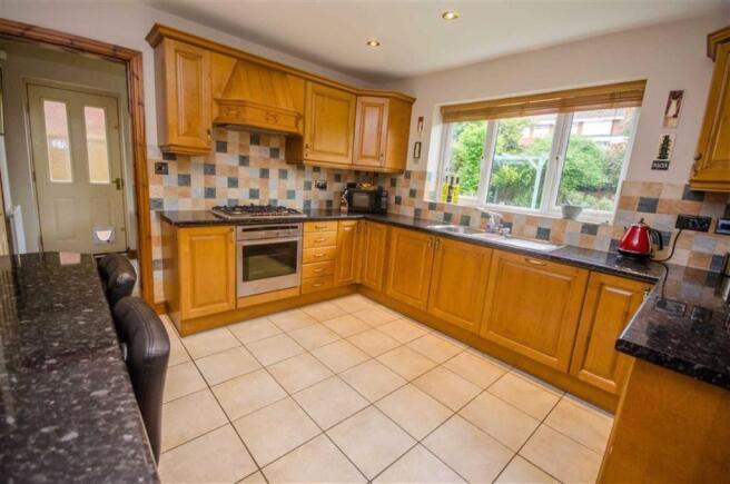BREAKFAST KITCHEN