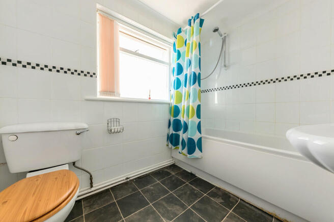 79 Lydd Road TN31...