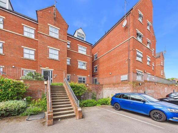 2 bed Apartment for sale in rotherham