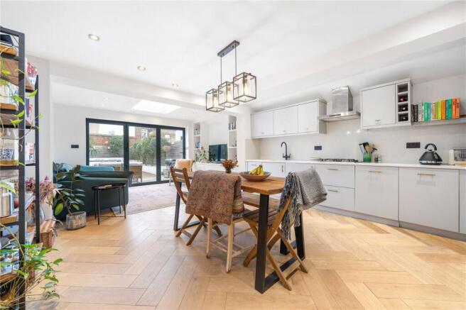 Kitchen/Dining
