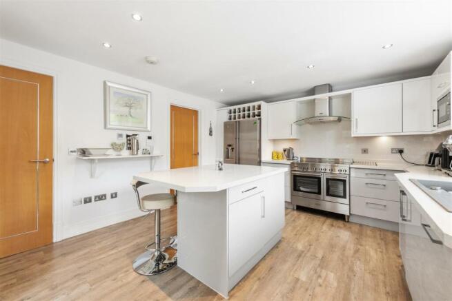 2671 Stratford Road, Hockley Heath, Solihull, B94 