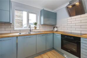 49, Liden Close, London E17 8HQ