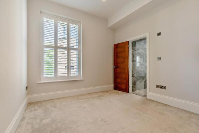 2 bed Apartment for sale Image 10