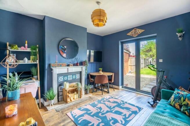 3 bed Semi-Detached for sale Image 6