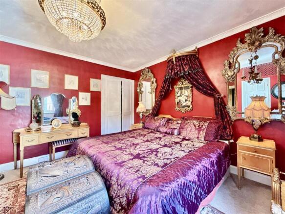 Bedroom  2.jpeg