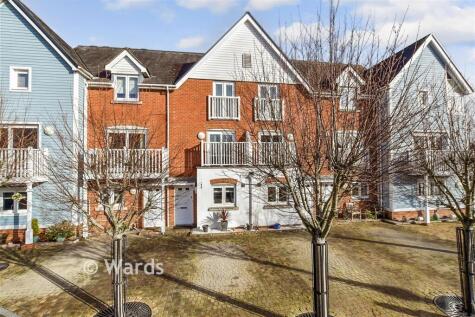 The Lakes, Larkfield, Aylesford, Kent