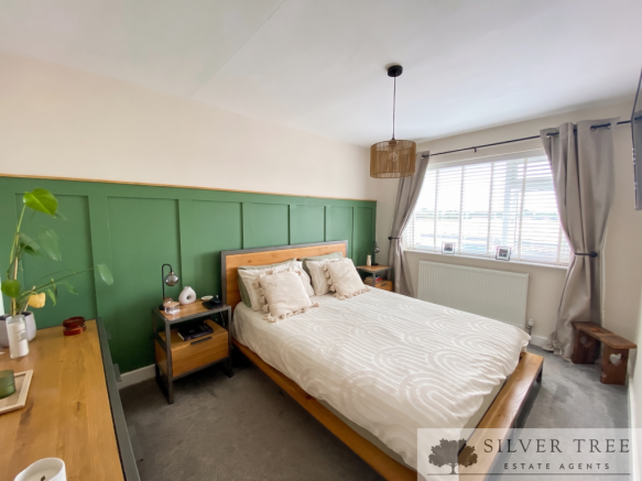 3 bed Terraced for sale Image 8