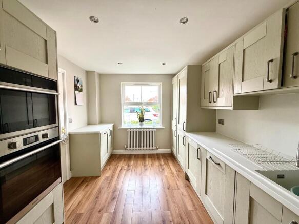 43 king road kitc...