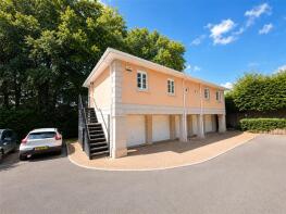 6, Queens Gate, Winchester SO22 5GY