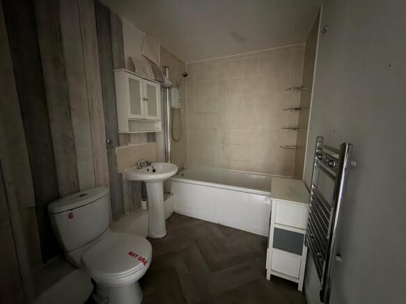 2 bed Apartment for sale Image 5