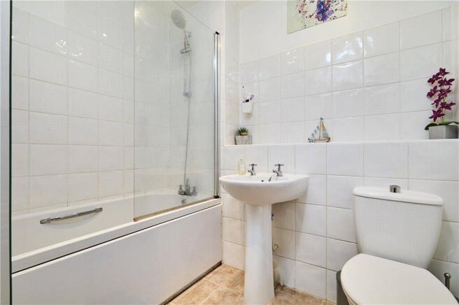2 bed Apartment for sale Image 4