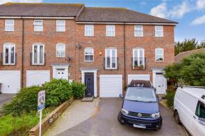 60, Toad Hall Crescent, Hoo St Werburgh, Rochester ME3 8PA