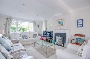 9, Old Windmill Way, Aylesbury HP18 9BQ