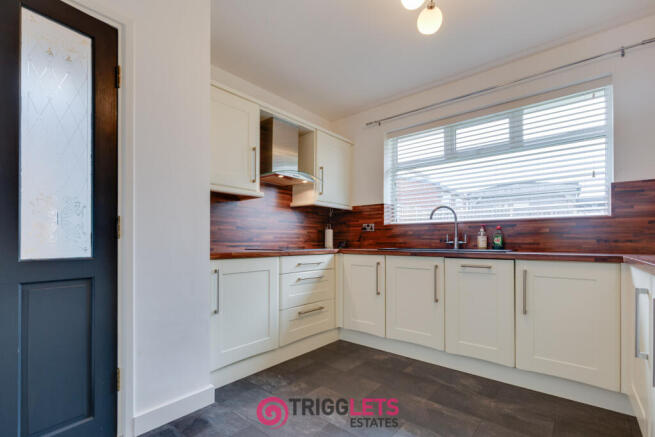 2 bed Bungalow for sale Image 7