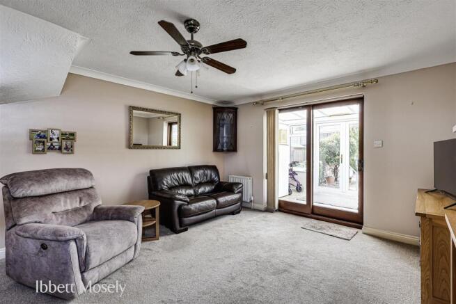 4 Reception Room.jpg