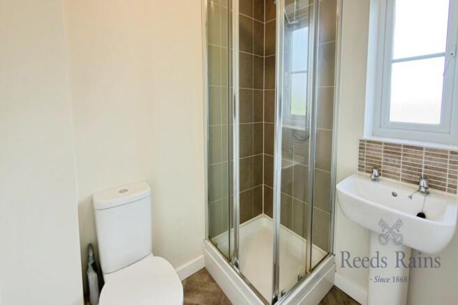 3 bed Semi-Detached to rent Image 7
