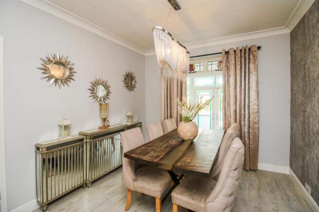2 bed Detached Bungalow for sale Image 7