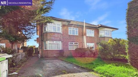 Fullers Way South, Chessington, Surrey. KT9