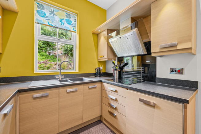 3 bed Detached for sale Image 10