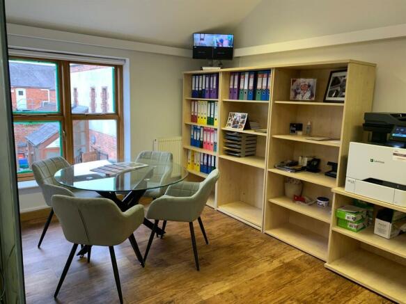 PHOTO-2024-10-15-16-06-38 (2).jpg