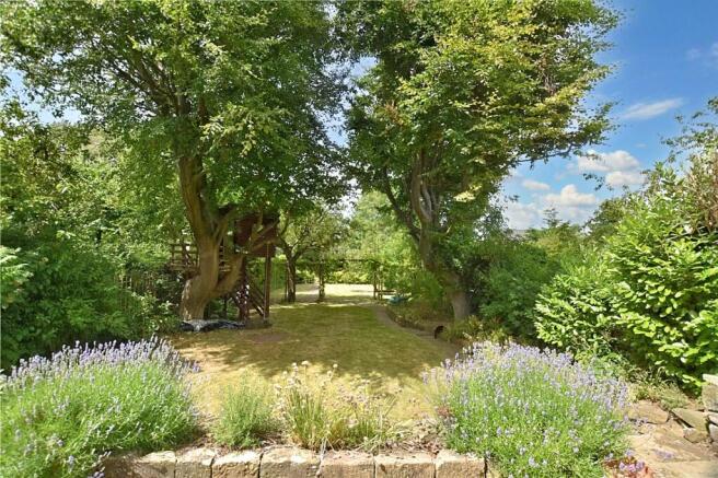 5 bed Terraced for sale Image 12