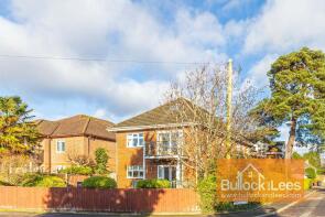 5, 68 Dudsbury Pines, Dudsbury Avenue, Ferndown BH22 8DQ