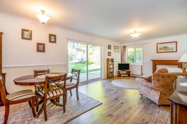 Lounge / Dining Room