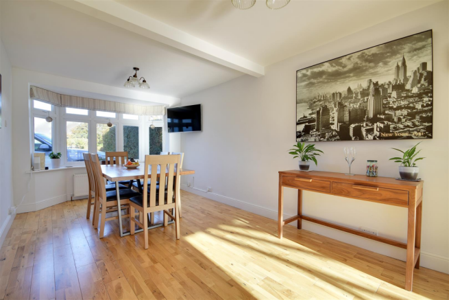 Kitchen / dining room