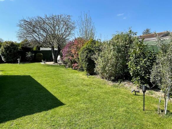Garden 2.jpg