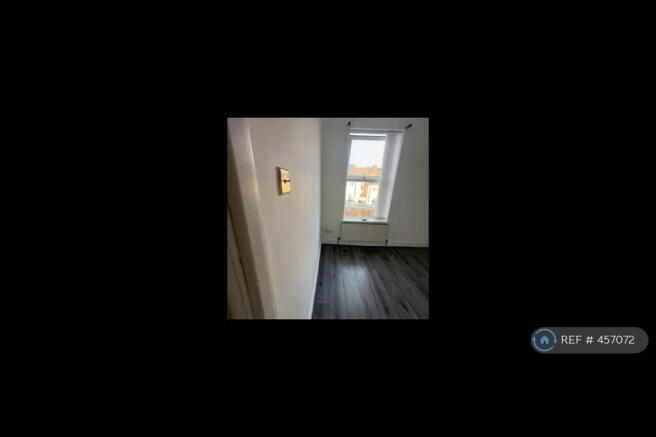 2 bed Terraced to rent Image 8