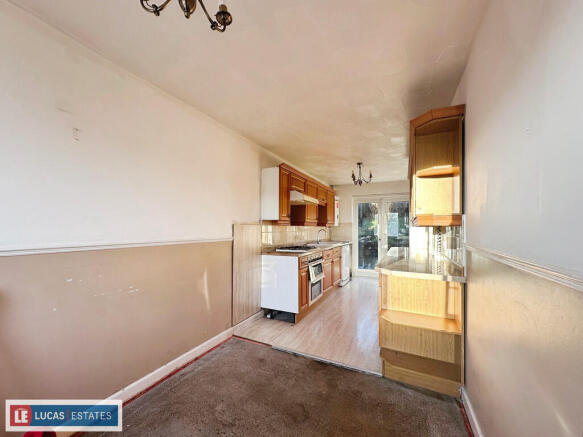 f4d2962f--4CE3-97...