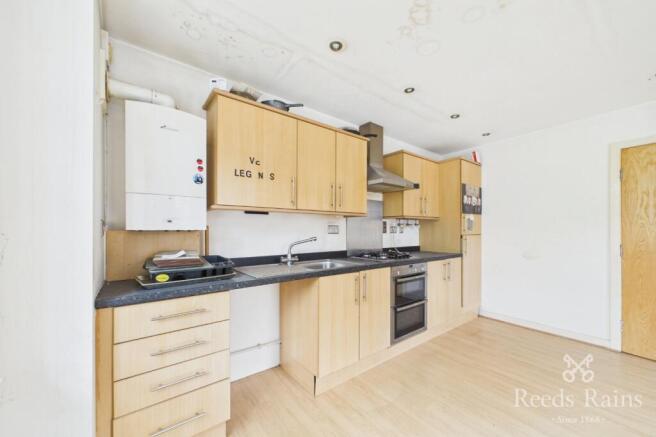 2 bed Apartment for sale Image 9