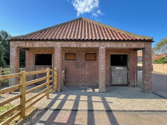 4 bed Detached for sale Image 10